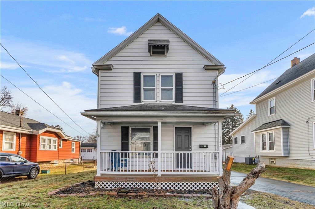 642 Nutwood Avenue, Cuyahoga Falls, OH 44221 Main Photo