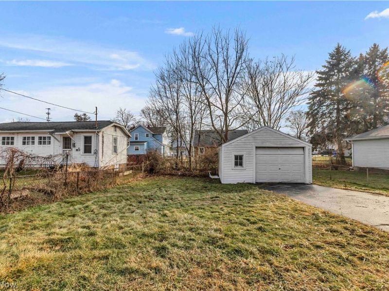 642 Nutwood Avenue, Cuyahoga Falls, OH 44221 Photo 27