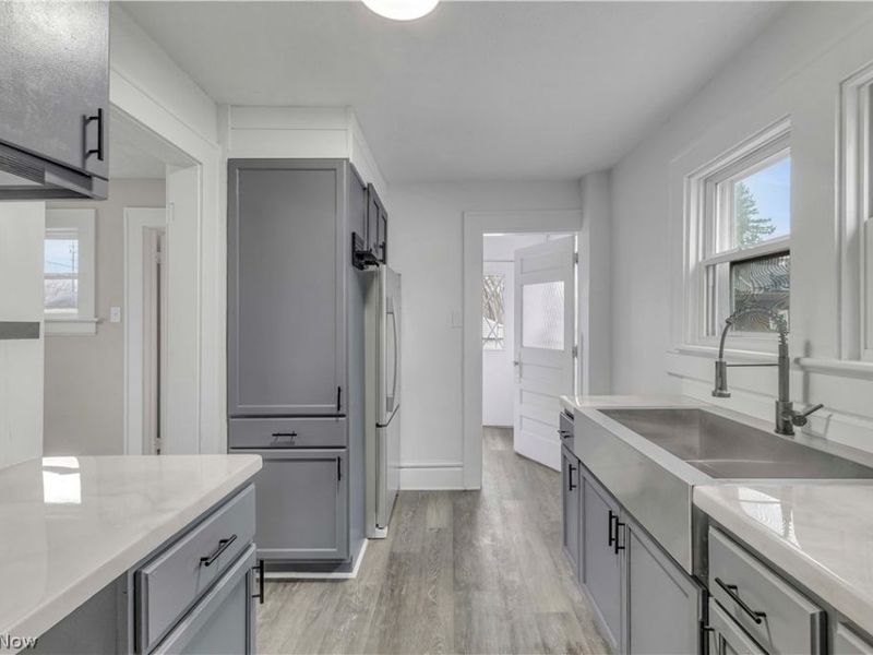 642 Nutwood Avenue, Cuyahoga Falls, OH 44221 Photo 3