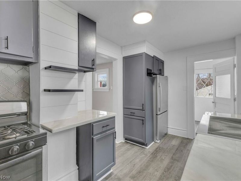 642 Nutwood Avenue, Cuyahoga Falls, OH 44221 Photo 4