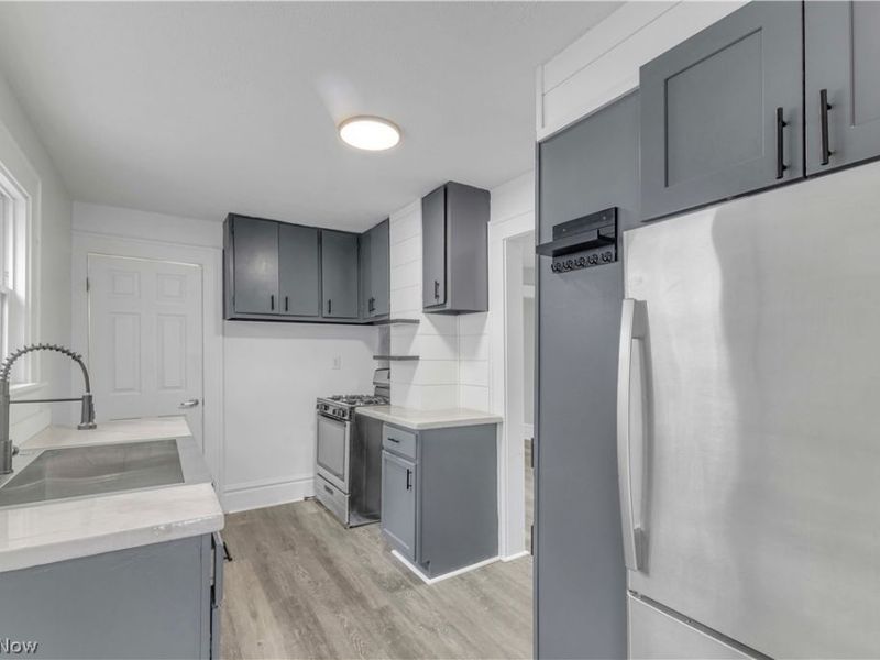 642 Nutwood Avenue, Cuyahoga Falls, OH 44221 Photo 5