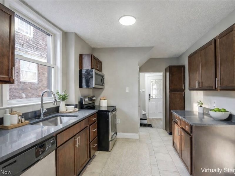 561 Melrose Street, Akron, OH 44305 Photo 13