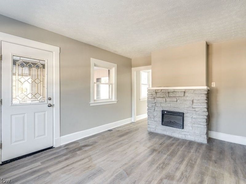 561 Melrose Street, Akron, OH 44305 Photo 5