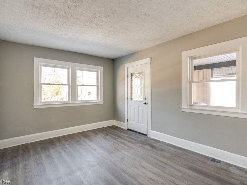 561 Melrose Street, Akron, OH 44305 Photo 7