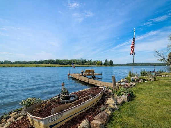 8508 Fox River ROAD, Waterford, WI 53185