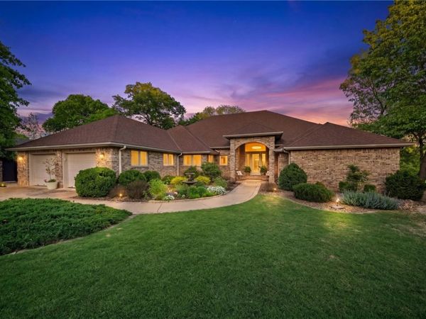 16 Ellwood Circle, Bella Vista, AR 72715