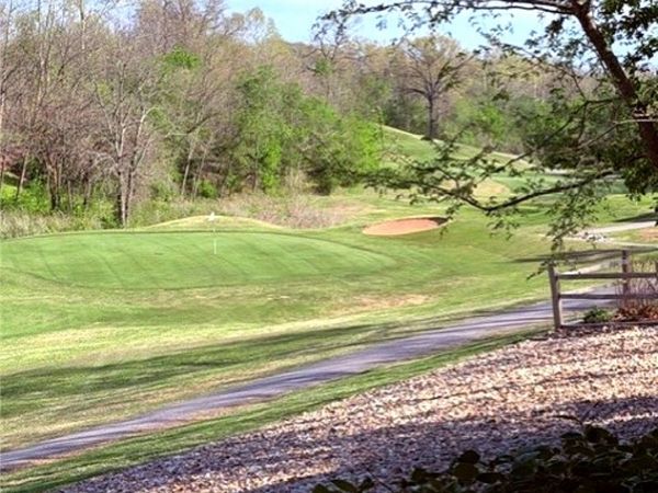 16 Ellwood Circle, Bella Vista, AR 72715