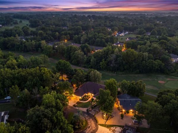 16 Ellwood Circle, Bella Vista, AR 72715