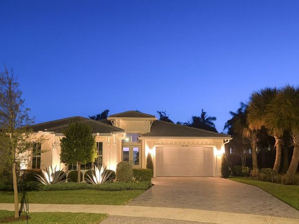 12176 Waterstone Circle, Unit 39, Palm Beach Gardens, FL 33412