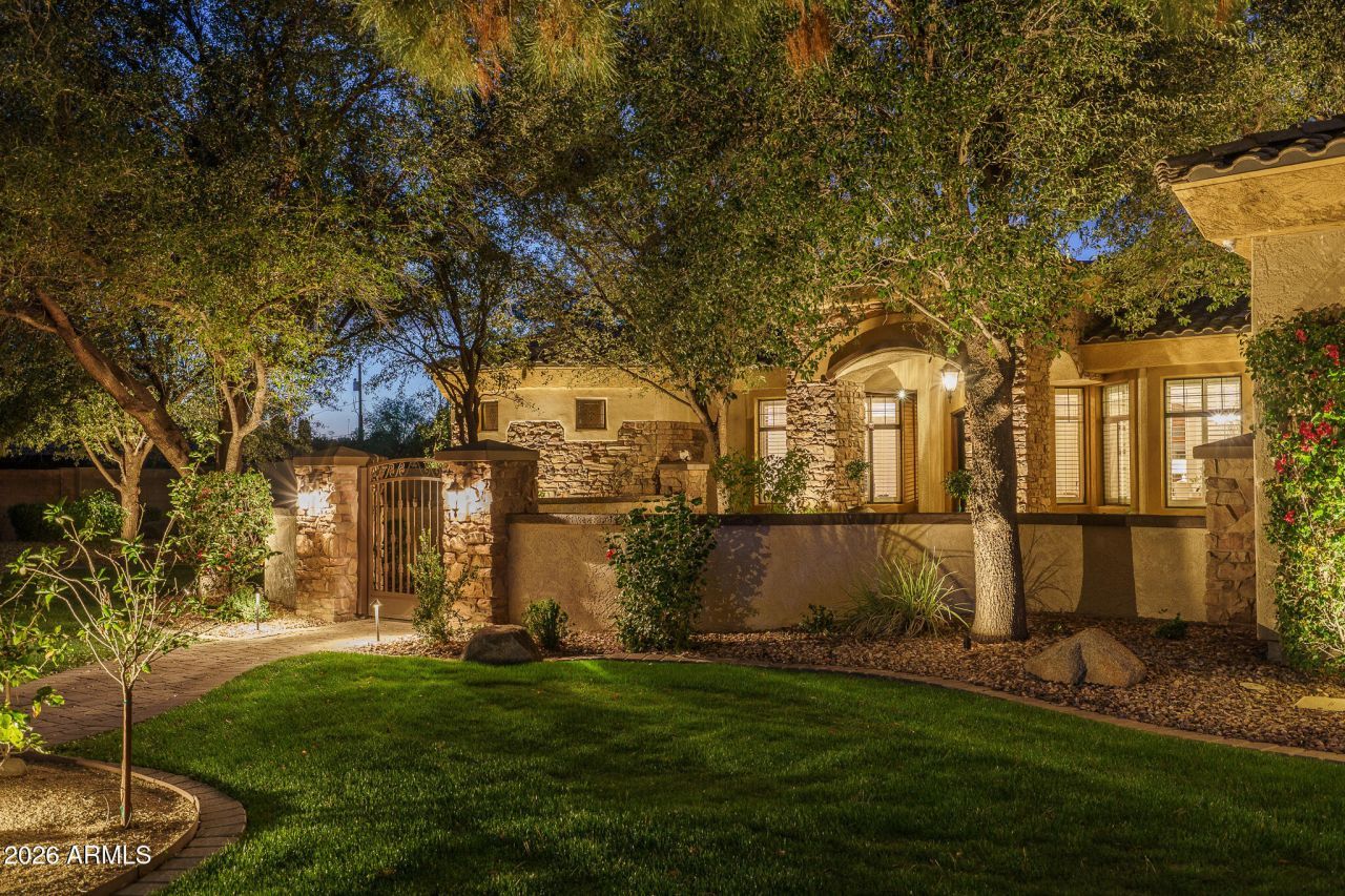 6316 W Sweetwater Avenue, Glendale, AZ 85304 Main Photo