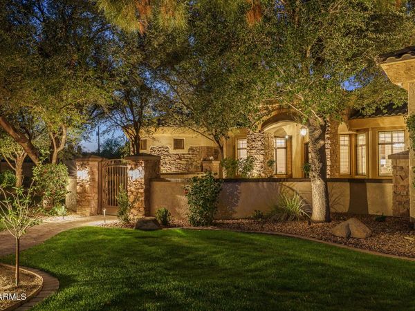 6316 W SWEETWATER Avenue, Glendale, AZ 85304