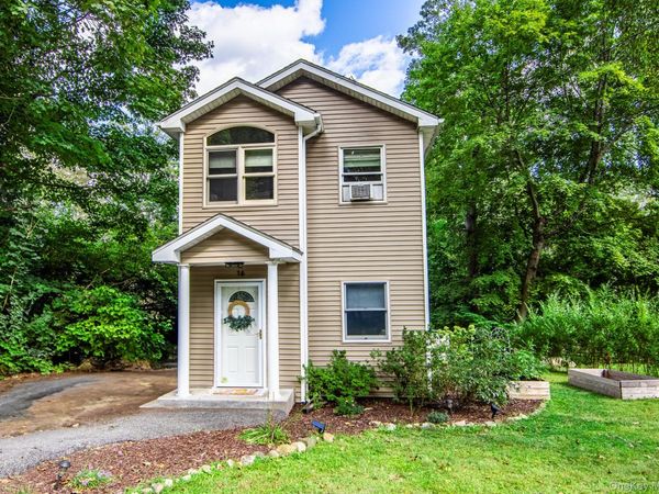16 Shenorock Drive, Yorktown Heights, NY 10598