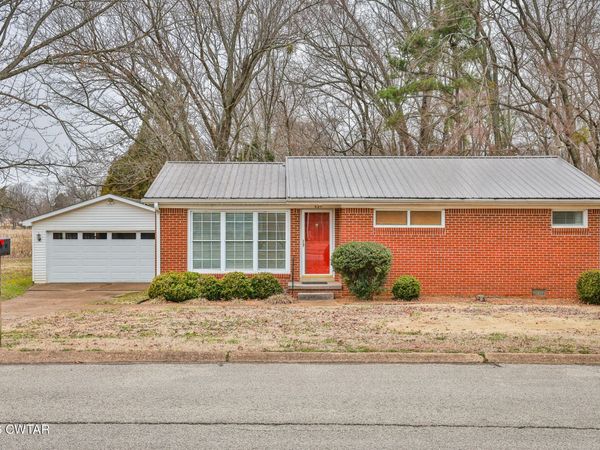 426 S Parkway Street , Dresden, TN 38225