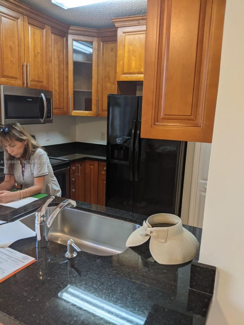 2285 NW 160th Ter, Unit 2285, Pembroke Pines, FL 33028 Photo