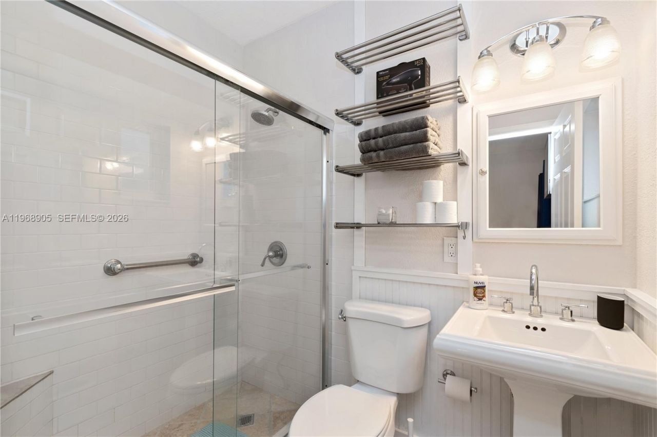 1633 Tyler St, Hollywood, FL 33020 Photo