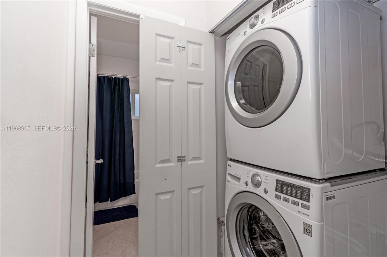 1633 Tyler St, Hollywood, FL 33020 Photo