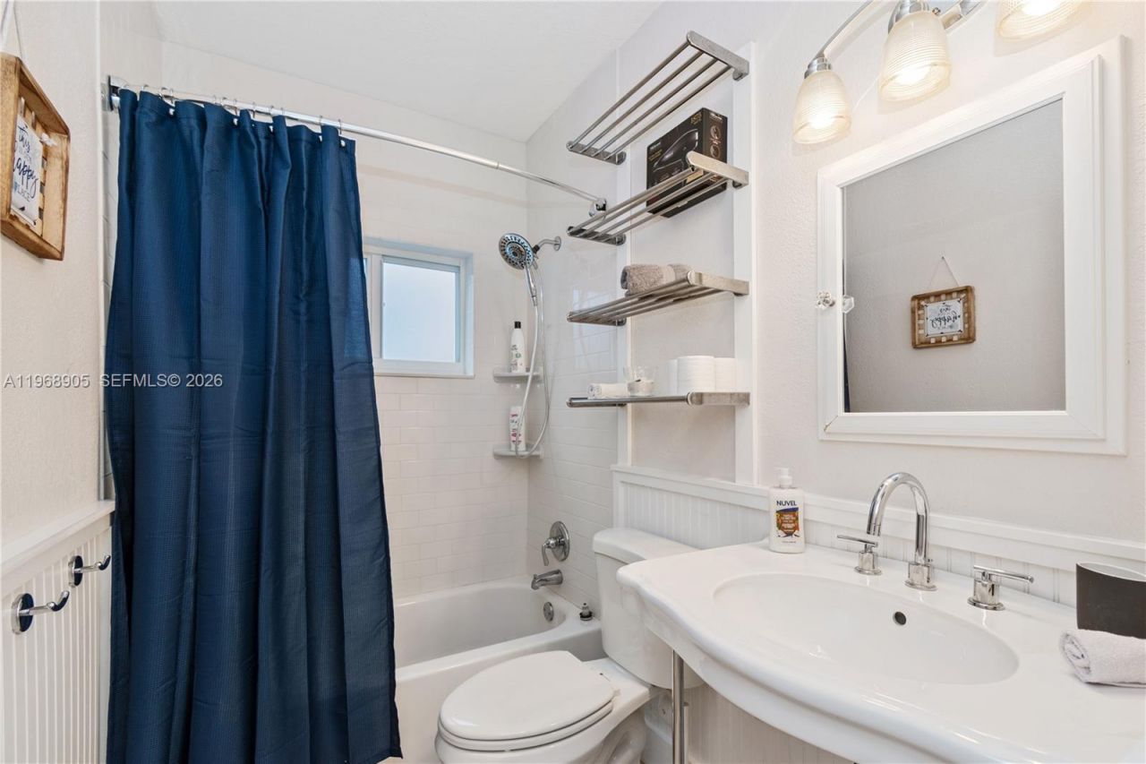 1633 Tyler St, Hollywood, FL 33020 Photo