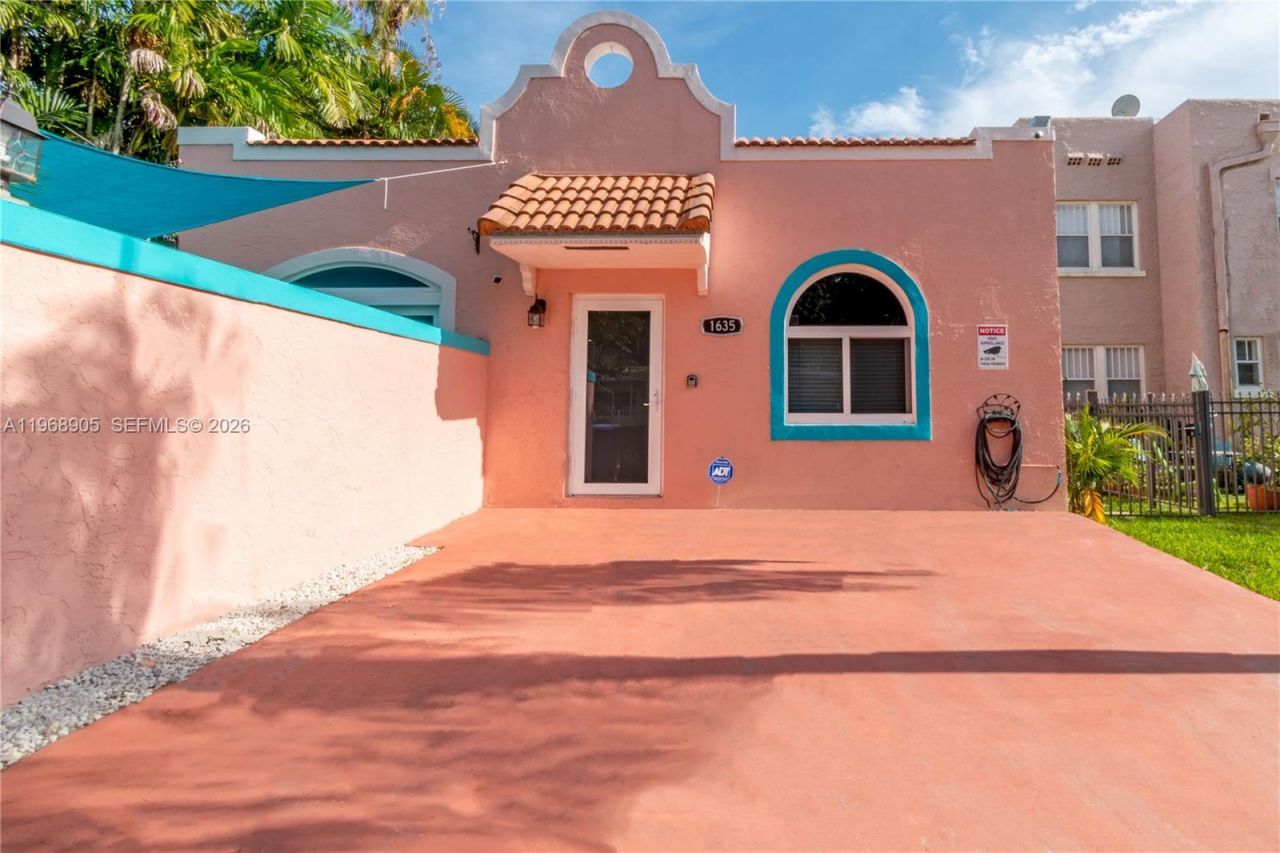 1633 Tyler St, Hollywood, FL 33020 Photo