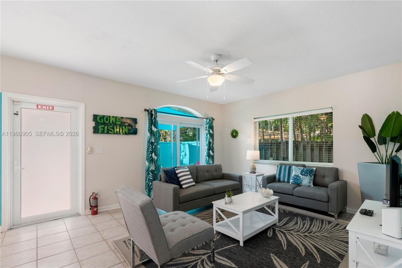 1633 Tyler St, Hollywood, FL 33020 Photo