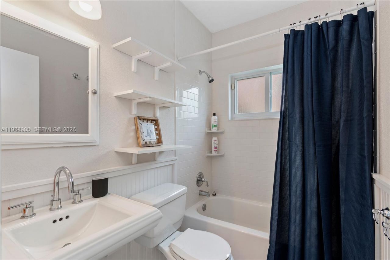 1633 Tyler St, Hollywood, FL 33020 Photo