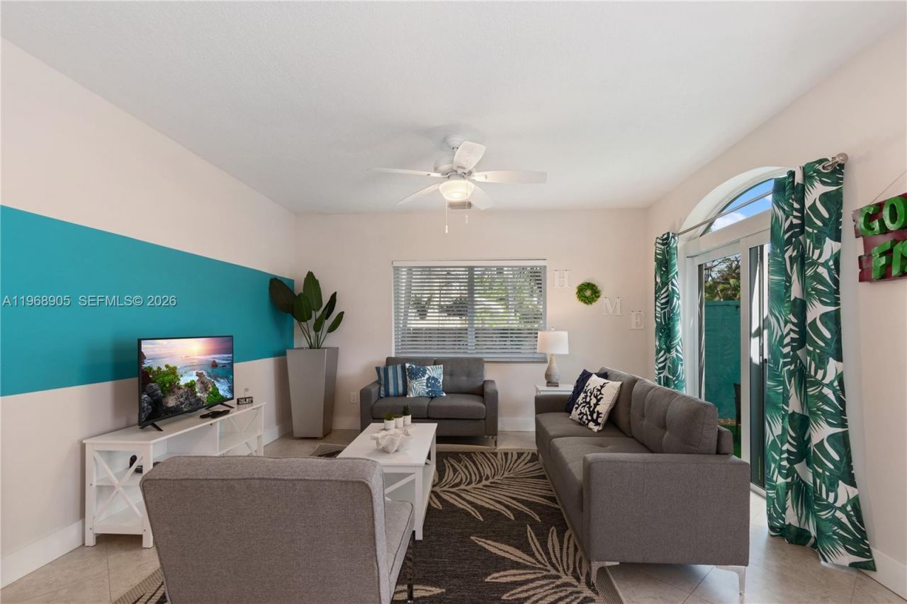 1633 Tyler St, Hollywood, FL 33020 Photo