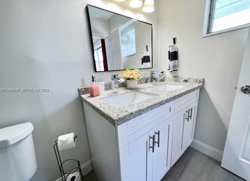 2841 SW 4th Ct, Fort Lauderdale, FL 33312 Photo