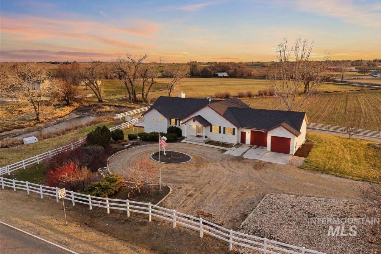 16921 Oasis Rd, Caldwell, ID 83607 Main Photo
