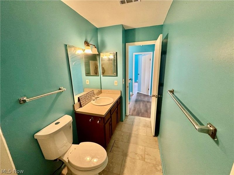 359 W Chalmers Avenue, Youngstown, OH 44511 Photo 12