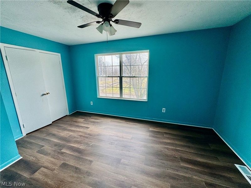 359 W Chalmers Avenue, Youngstown, OH 44511 Photo 14