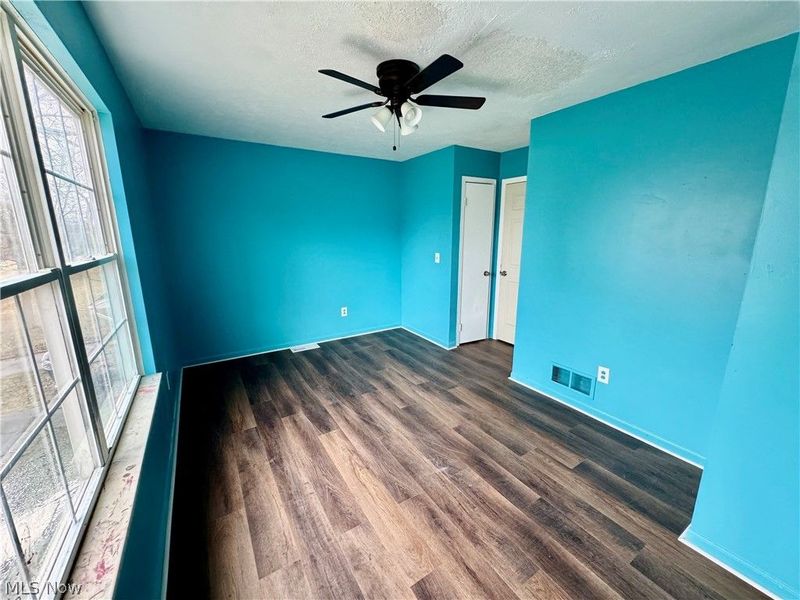 359 W Chalmers Avenue, Youngstown, OH 44511 Photo 15