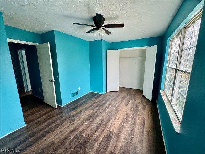 359 W Chalmers Avenue, Youngstown, OH 44511 Photo 16