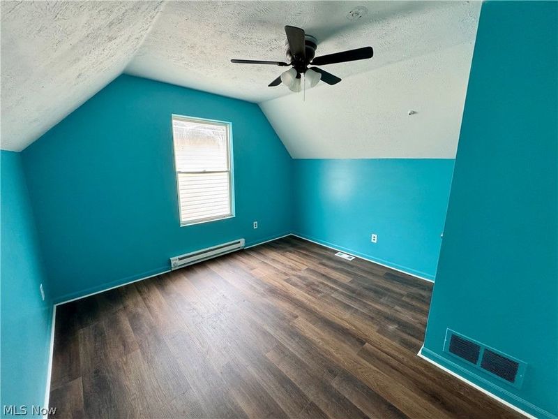 359 W Chalmers Avenue, Youngstown, OH 44511 Photo 8