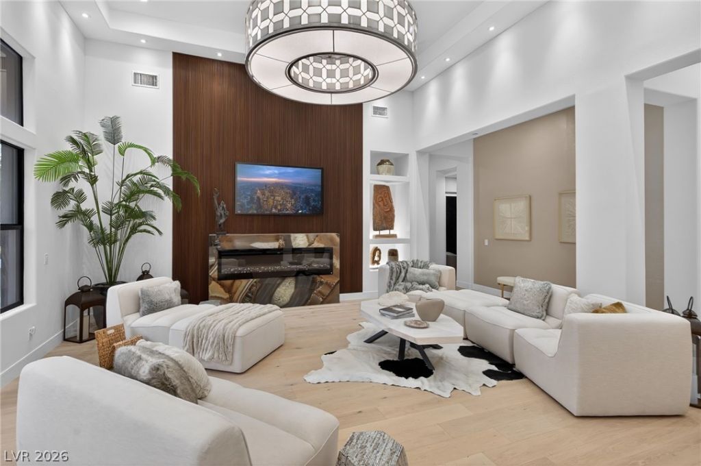 55 Avenida Sorrento, Henderson, NV 89011 Main Photo