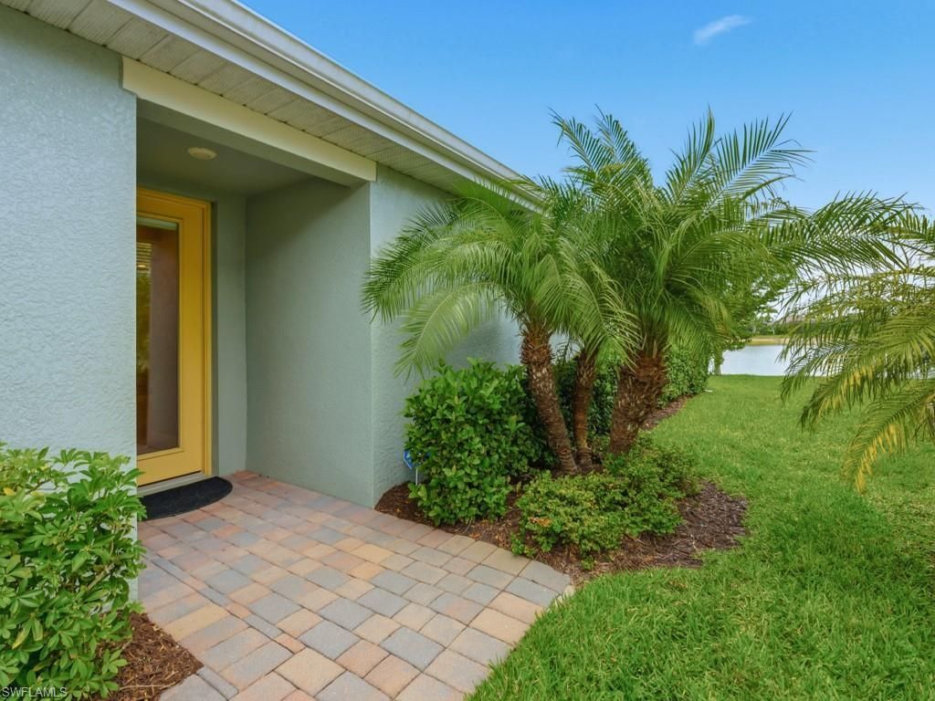 14591 Edgewater Cir, Naples, FL 34114 Photo