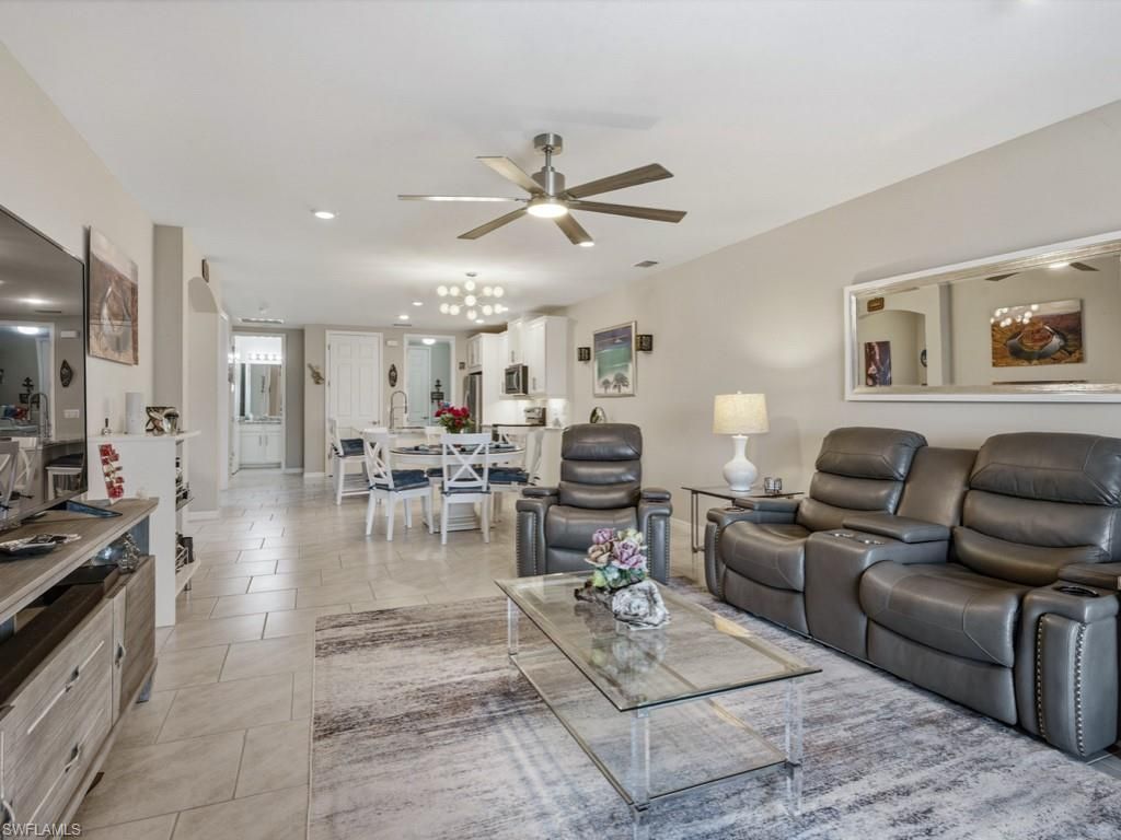 14591 Edgewater Cir, Naples, FL 34114 Photo