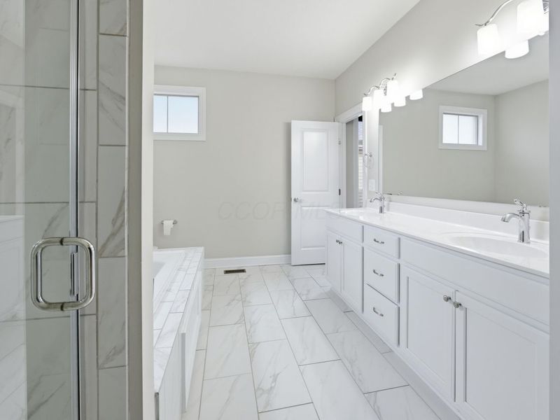 8057 Pleasant Drive , Dublin, OH 43016 Photo 16