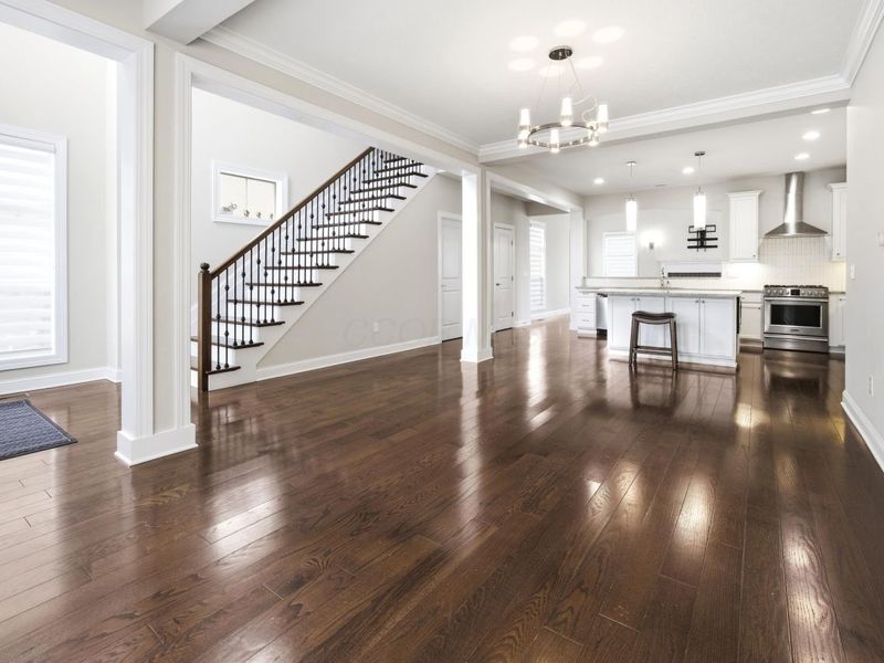 8057 Pleasant Drive , Dublin, OH 43016 Photo 4