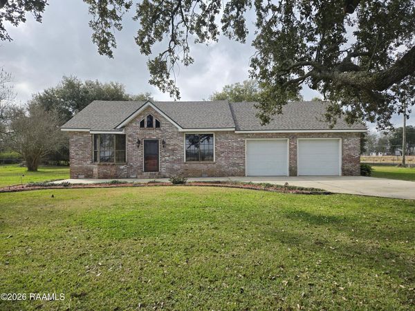 6918 Leleux Road, New Iberia, LA 70560