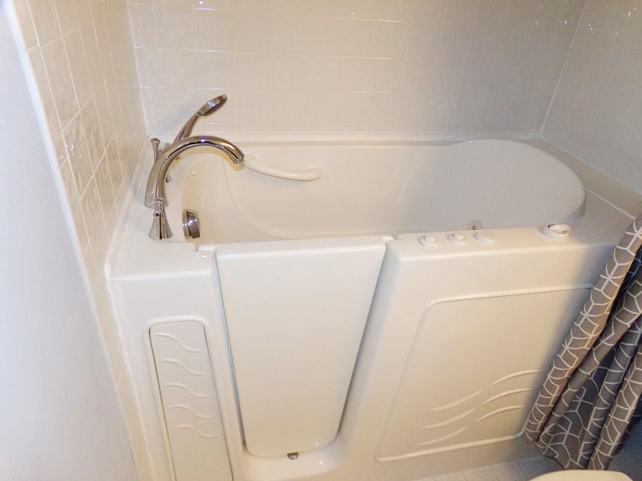 9563 Weldon Circle, Unit D110, Tamarac, FL 33321 Photo