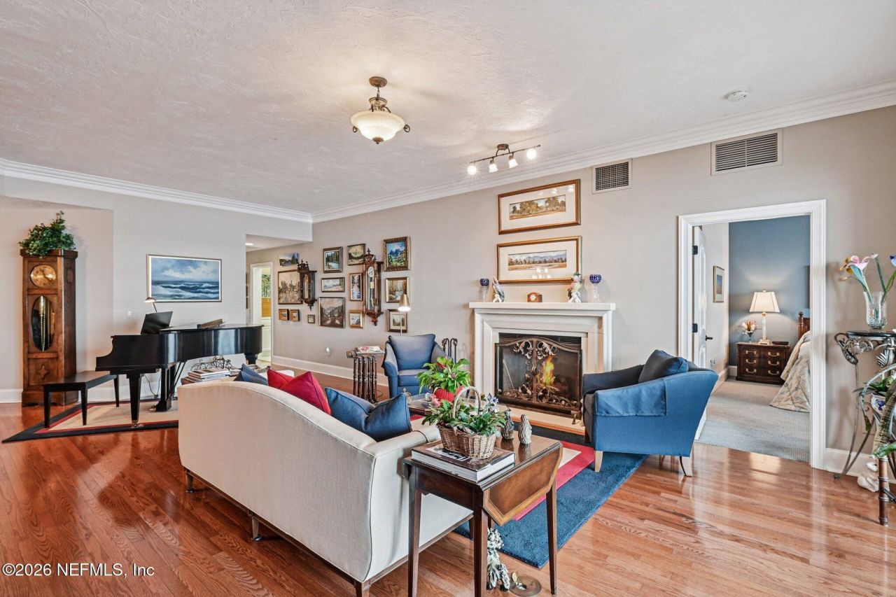 2358 Riverside Avenue, Unit 405, Jacksonville, FL 32204 Photo