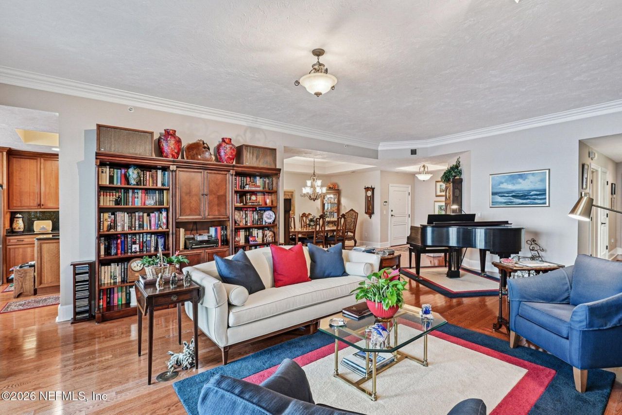 2358 Riverside Avenue, Unit 405, Jacksonville, FL 32204 Photo