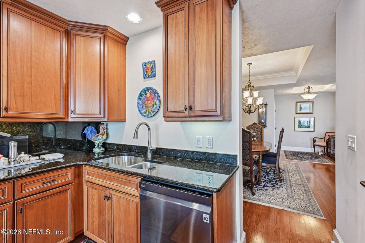 2358 Riverside Avenue, Unit 405, Jacksonville, FL 32204 Photo