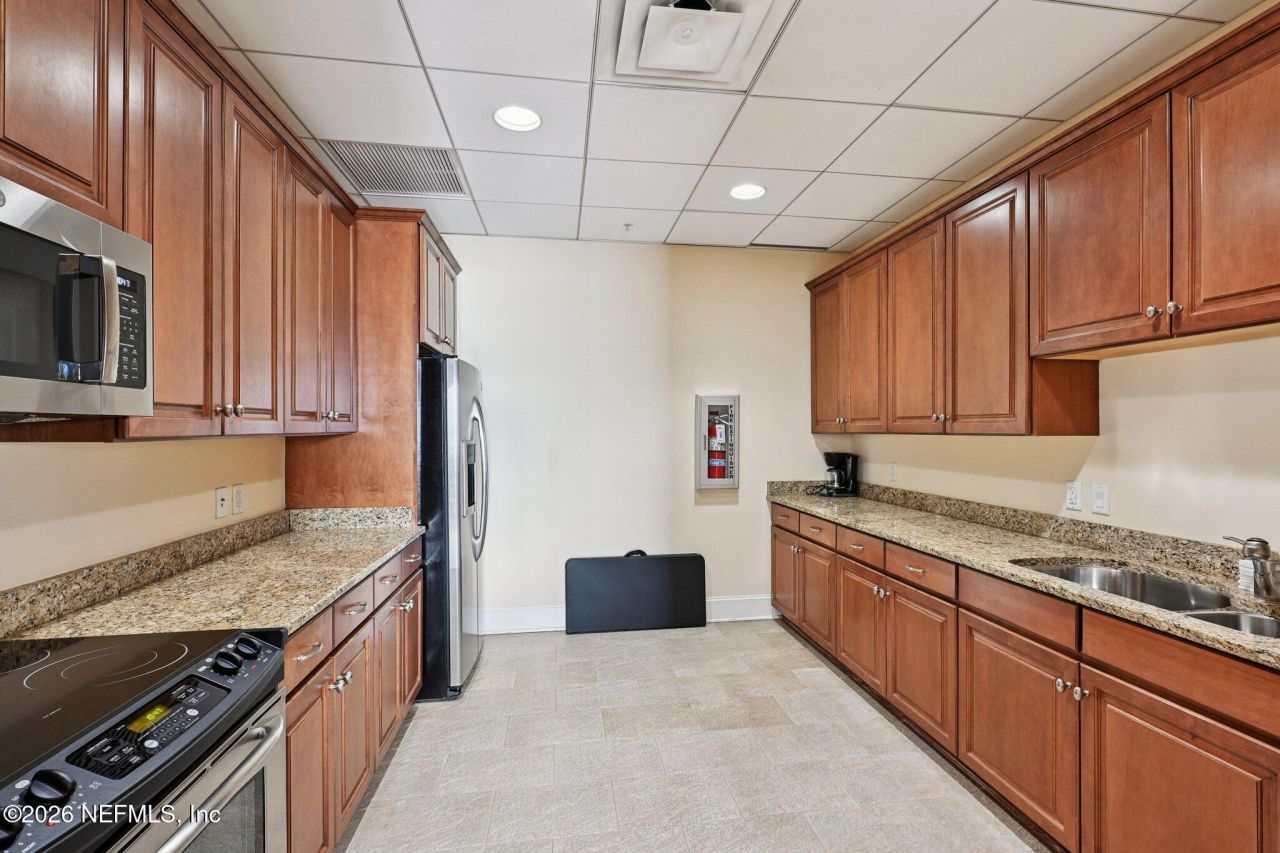 2358 Riverside Avenue, Unit 405, Jacksonville, FL 32204 Photo