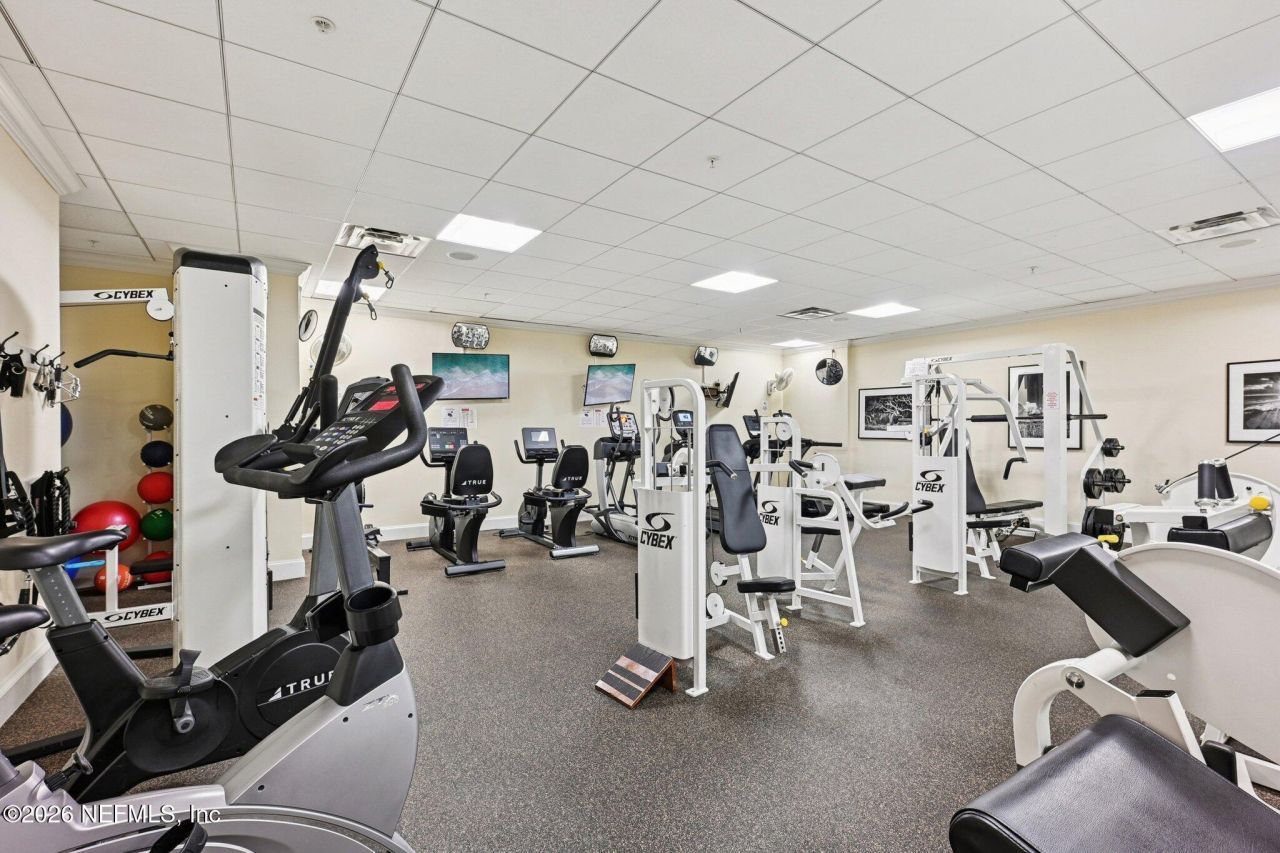 2358 Riverside Avenue, Unit 405, Jacksonville, FL 32204 Photo