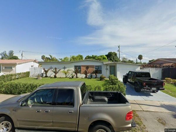 7240 NW 169TH TERRACE, HIALEAH, FL 33015