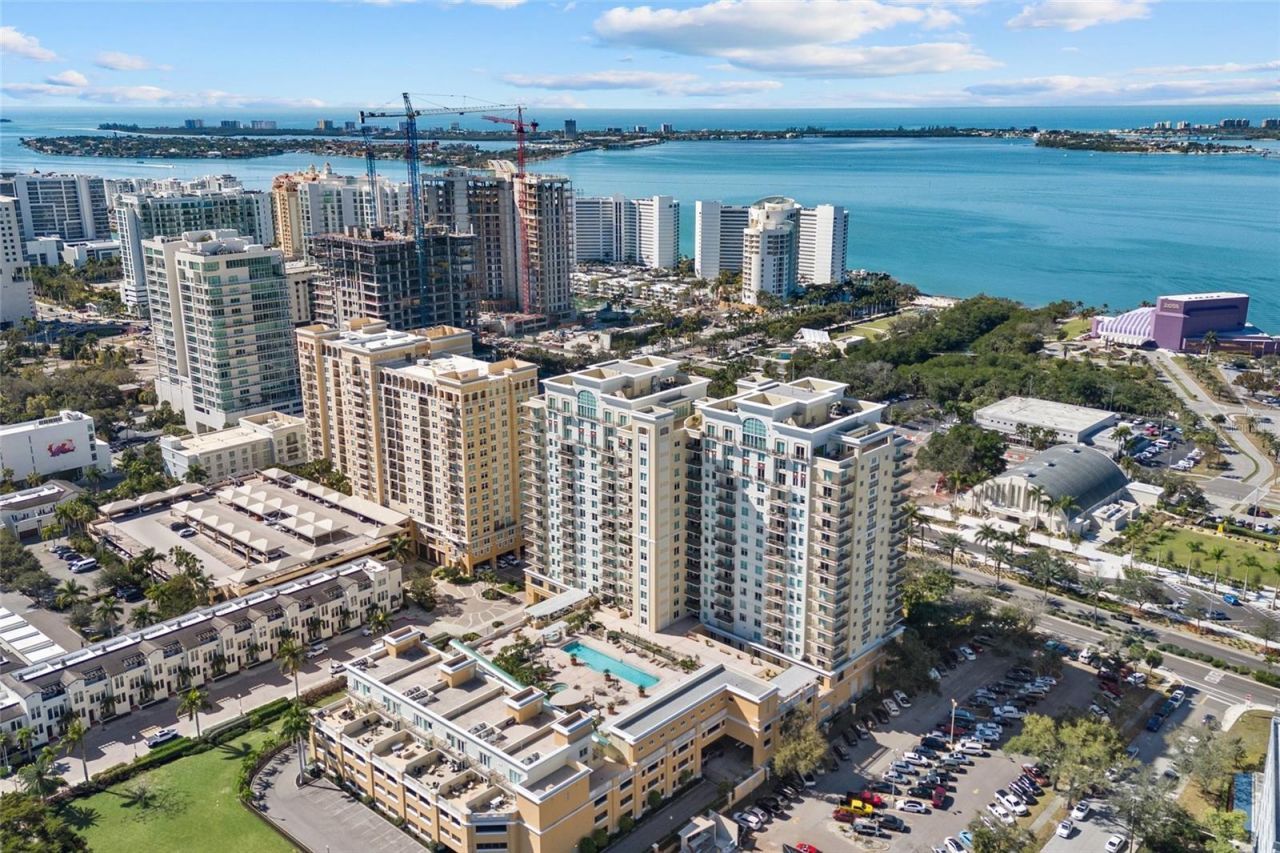 800 N Tamiami Trail, Unit 103, Sarasota, FL 34236 Photo