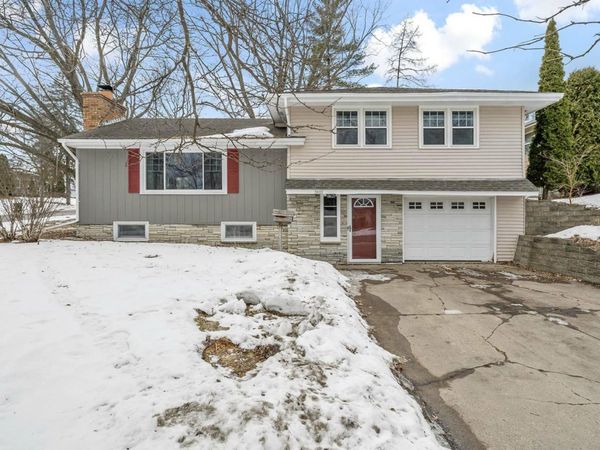 3001 Utah Avenue N, Crystal, MN 55427