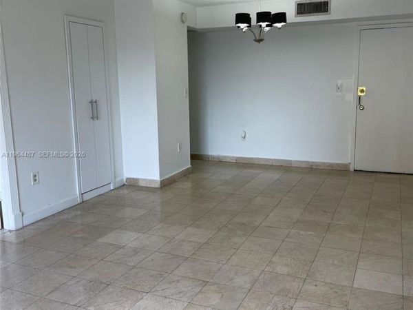 4721 NW 7th St , Unit 305-12, Miami, FL 33126