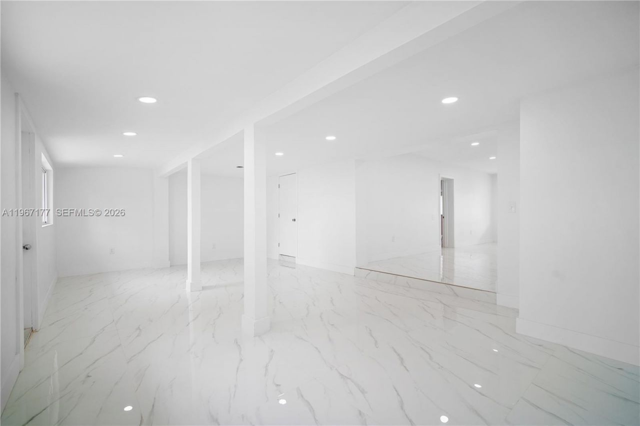 13160 NW 17th Ave, Miami, FL 33167 Photo