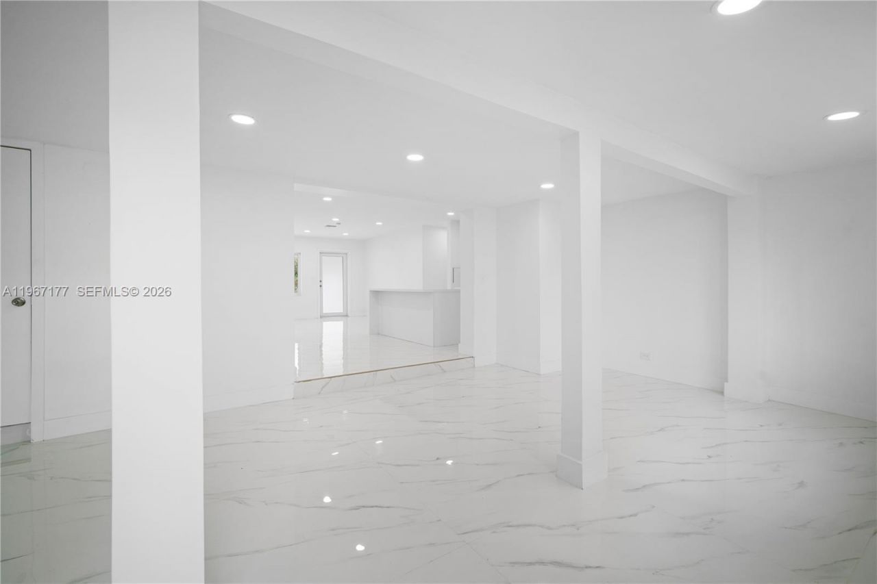 13160 NW 17th Ave, Miami, FL 33167 Photo